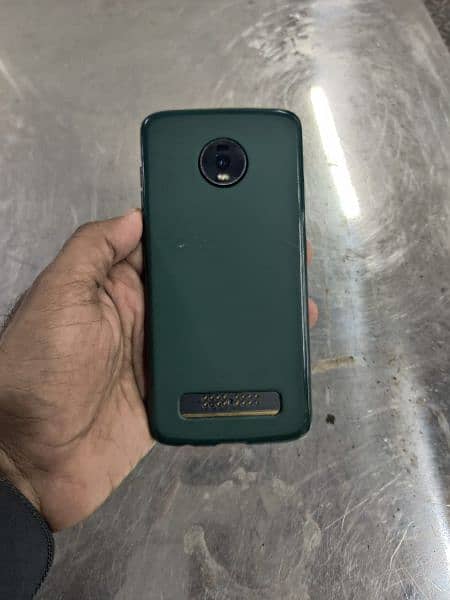 Moto Z4 4gb 128gb good condition pta approve 1