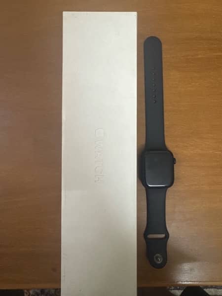 Apple watch series 8 3