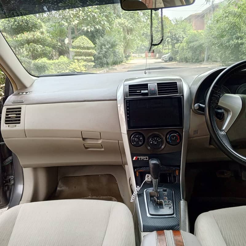 Toyota Corolla Altis 2010 9