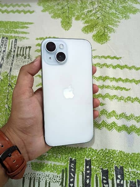 iPhone 15 1