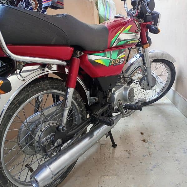 Honda cd70 9