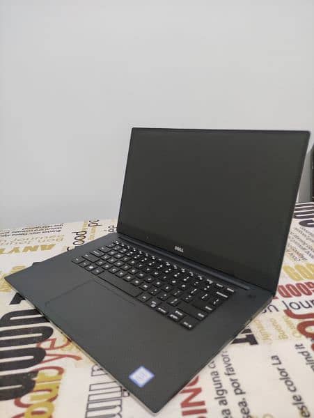 Dell XPS 15 9560 2