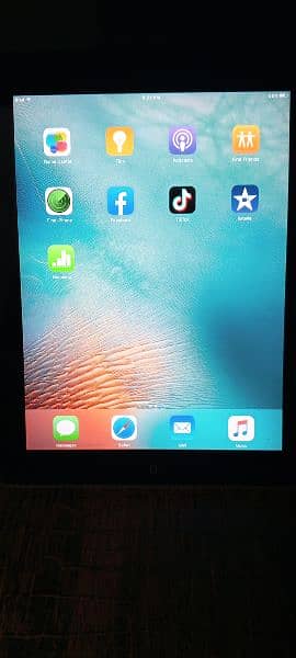 ipad 2 in good condition 2gb/16gbmemory 0