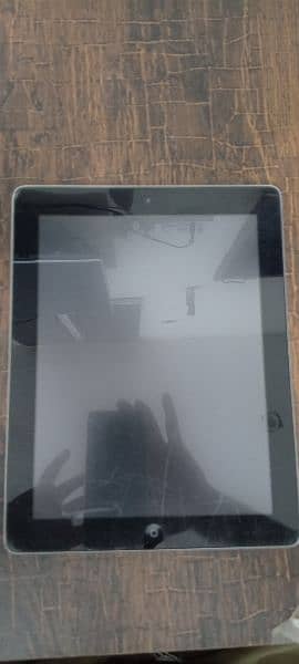 ipad 2 in good condition 2gb/16gbmemory 4