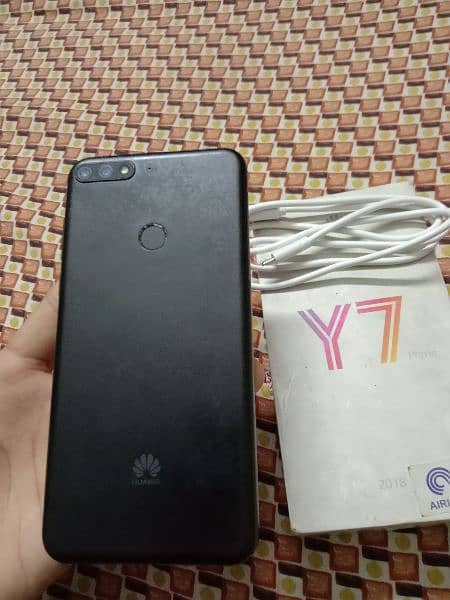 Huawei y7 2018 3gb 32gb urgent sale 1