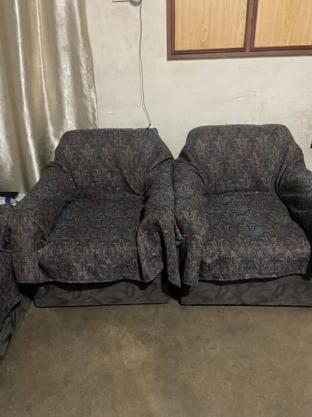 3 1 1 used sofa set in good condition 3