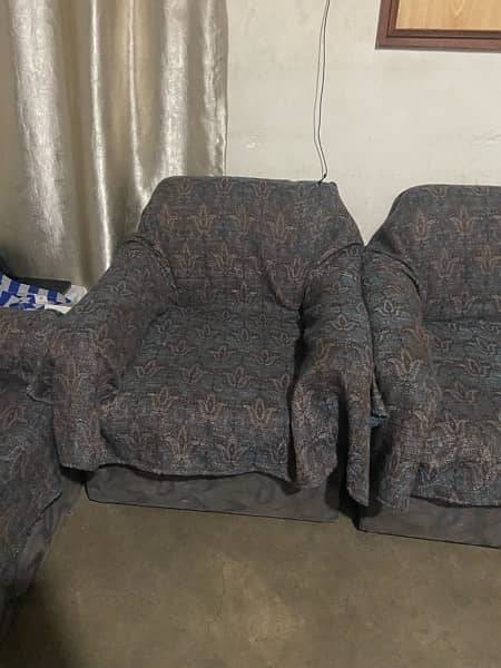 3 1 1 used sofa set in good condition 4