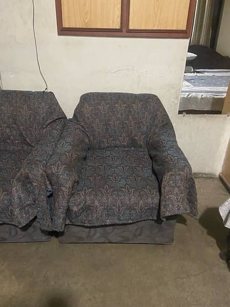 3 1 1 used sofa set in good condition 5