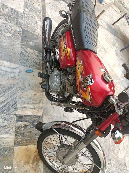 Honda 125 original condition. 2021 Model Total guniein. 03174972936 3