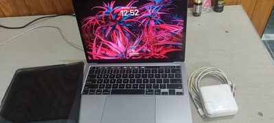 Macbook pro 2020 core i5 16/512