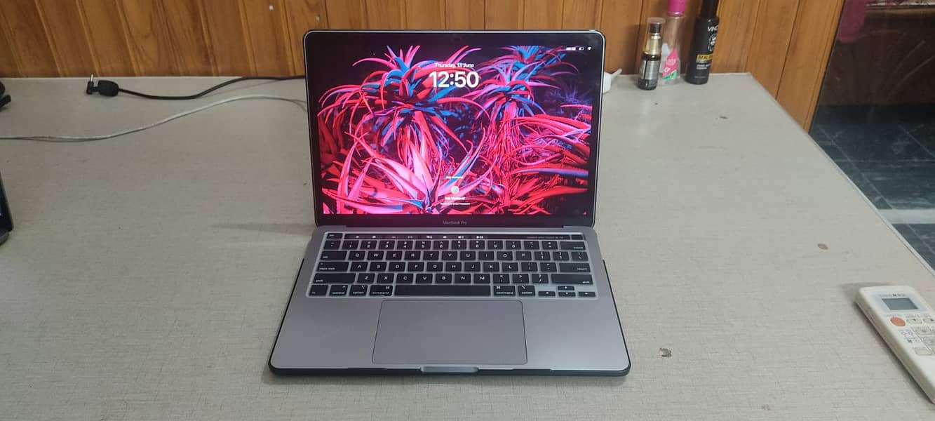 Macbook pro 2020 core i5 16/512 1