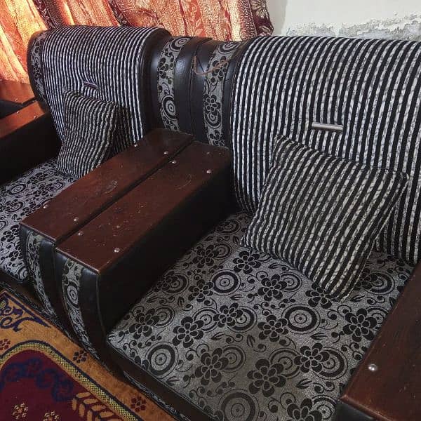 3 seater sofa for sale 1