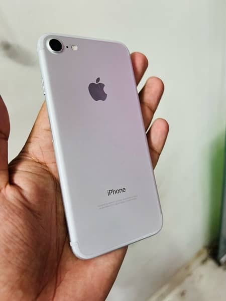 iphone 7 32GB 3