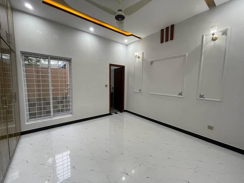 4 Marla Brand new Double Story house for sale in MIlitary Accounts society College road Lahore 4