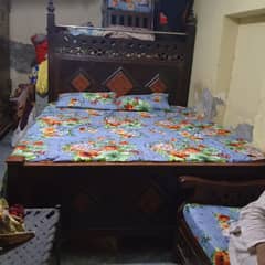 bed set and tv trolli