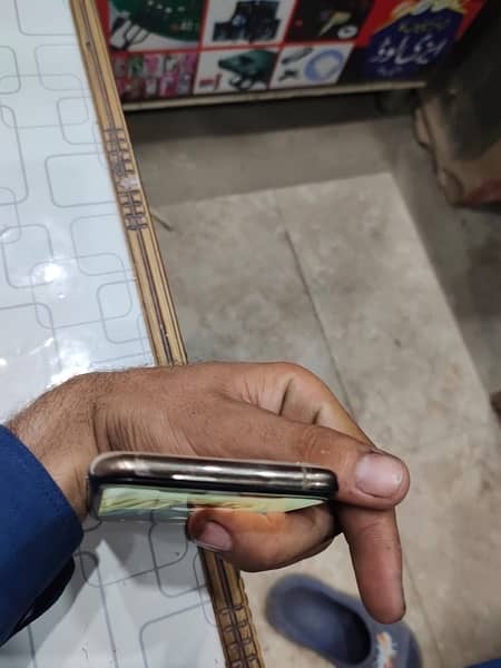 IPhone 11 Pro non pta 3