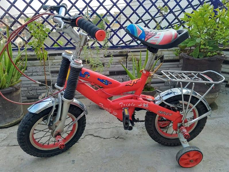 cycle for sale  red 10000 blue 11000 white 11000 5