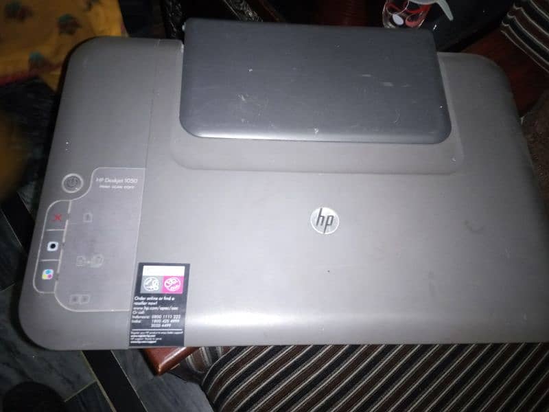 HP printer 10/10 without cartridge but all other accessories like CD . 2