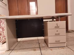 Exective CEO Office Table for sale in lahore 0