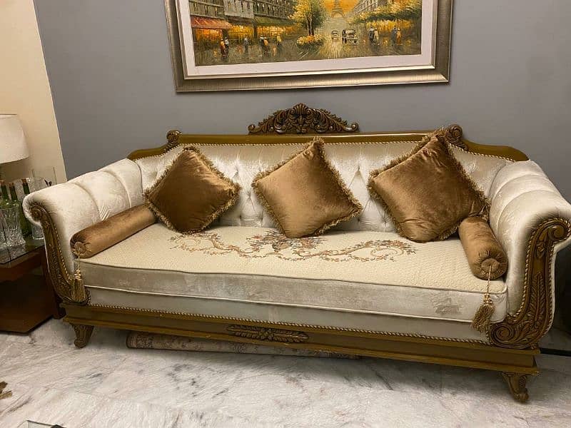 5-Seater Sofa Set + Deewan 4