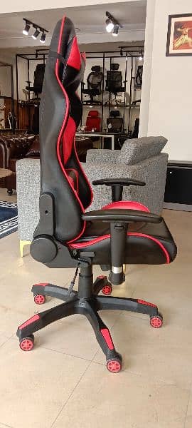 Gaming chair/ computer table 8