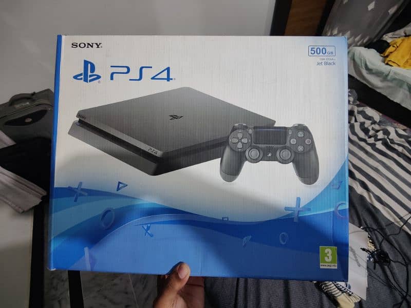 PS4 slim 500Gb 10/10 with 2 Controllers 7