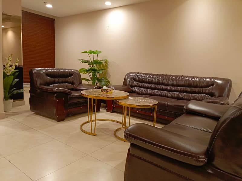 Fully Furnished 1 Bedroom Luxury Apartment For Rent In Gold Crest Mall And Residency DHA Phase 4 6