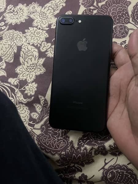 apple iphone 7 plus 128gB pta approved 2