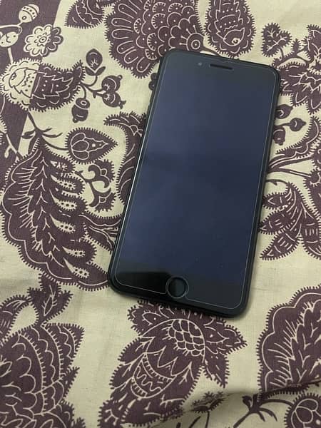 apple iphone 7 plus 128gB pta approved 5