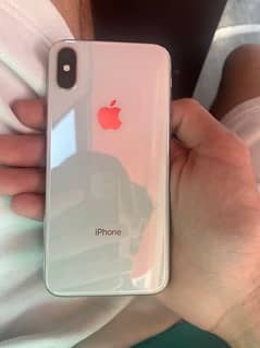 iPhone X (256GB) non-PTA, cracked front glass (700 PKR), 77% battery