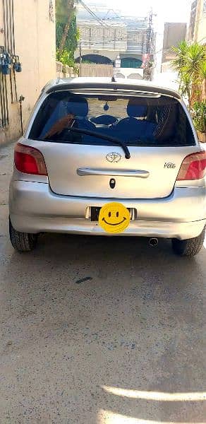 Toyota Vitz 2002 1