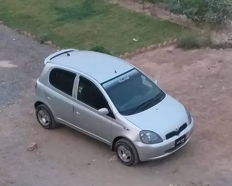 Toyota Vitz 2002 13