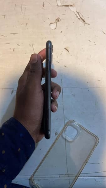 iphone 11 non pta urgent scale 4