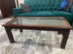 Center Mirror Table for Sale in good condition 0