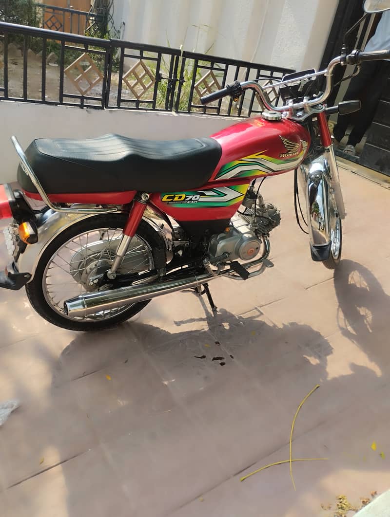 Honda CD-70 Model 2022 1