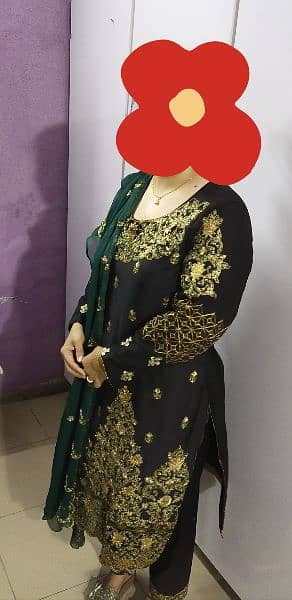 Lawn full embroidery suit 3