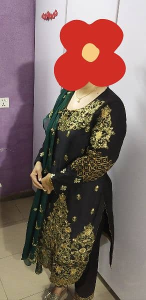 Lawn full embroidery suit 4