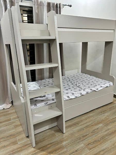 Bunk bed 0