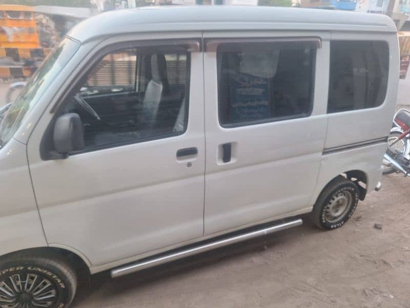 Daihatsu Hijet 2012 9