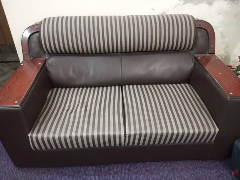 6 seater sofa set in good condition 2