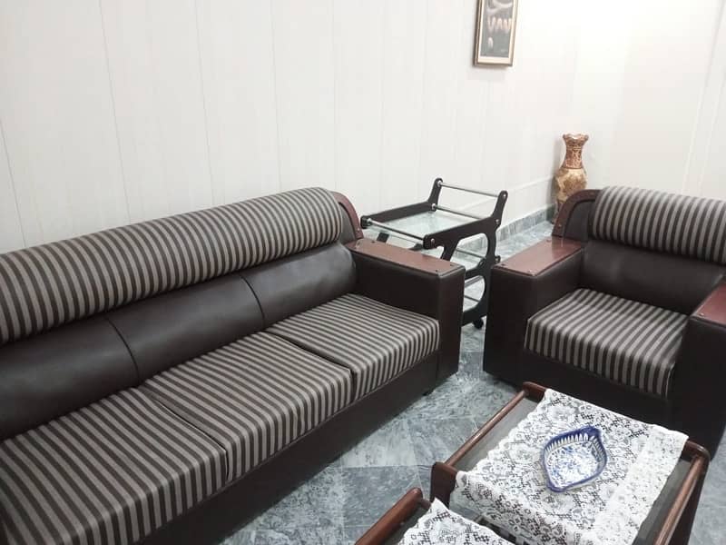 6 seater sofa set in good condition 3