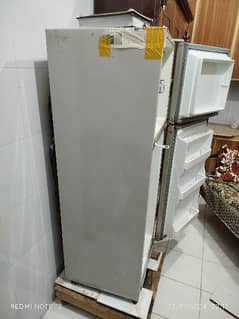 Dawlance medium size fridge