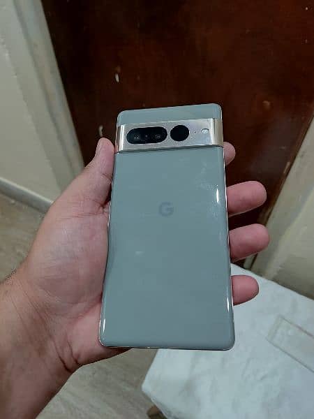 Googel Pixel 7 Pro 1