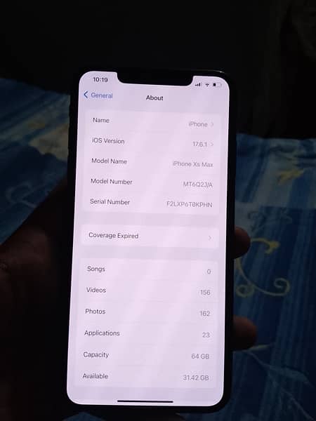 iPhone XS Max space gray colour 64 gb 4