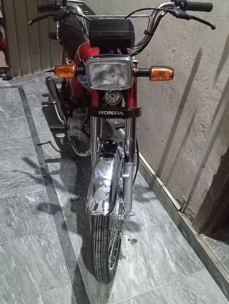 Brand New bike 4 Sale 23/11/9 Purchase Sticker 24 Ka Laga hai Or Num B 2