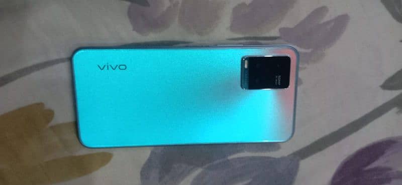 Vivo y33s in very good condition 8gb 128gb rom 1