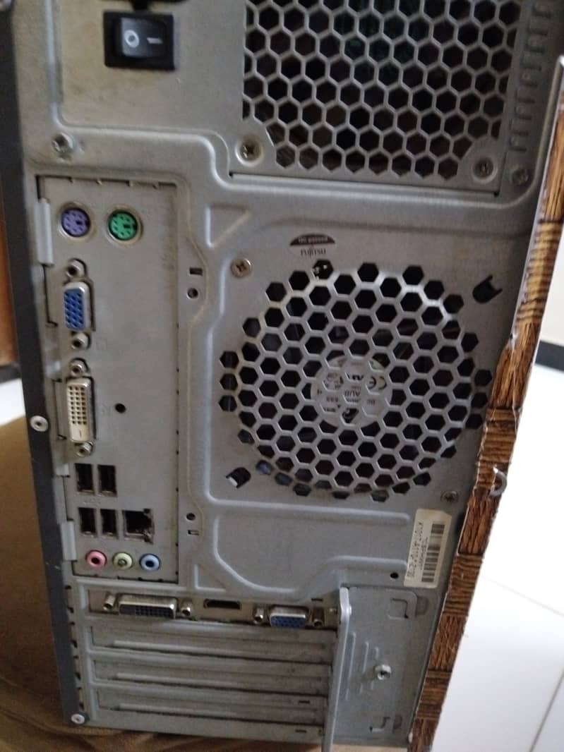 Gaming pc with 1 gb graphics card,i3 2100,256gb ssd and 500gb had, 8gb 0