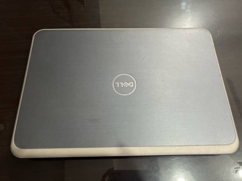 Dell Inspiron R 5537 0