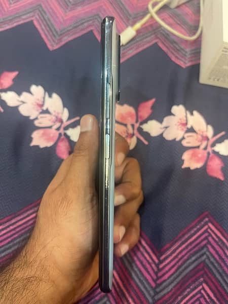 Redmi note 10 pro slighly used 3