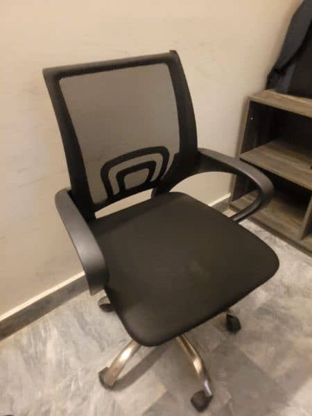 Office Chairs & Tables and UPS for Sale 0